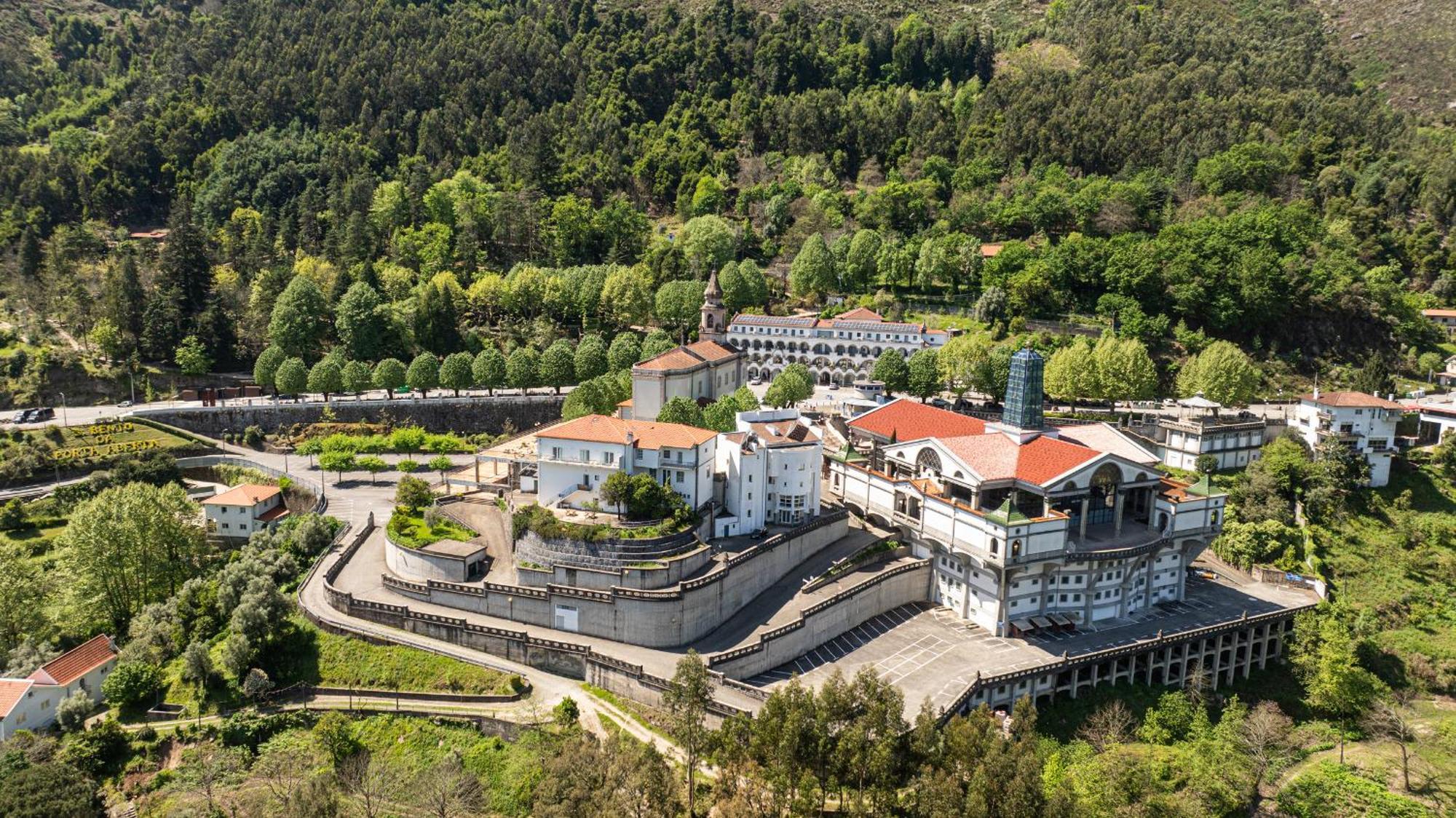 Villa Quinta Da Carvalha Gerês Exterior foto
